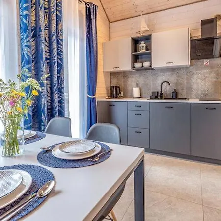 펜션 Comfortable Holiday Cottages, Jaros Awiec